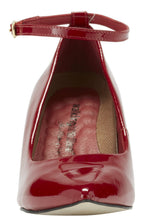 Sideline: Red Patent Leather es test345