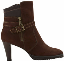 Tacoma: Brown Roughout Leather