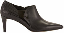 Smart: Black Leather/Patent Leather/Snake Print