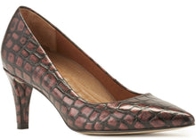 Sophia: Wine Brushed Croco