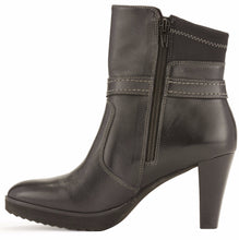 Tacoma: Black Cashmere Leather