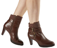 Tacoma: Black Cashmere Leather