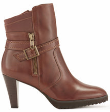 Tacoma: Tobacco Cashmere Leather