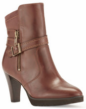 Tacoma: Tobacco Cashmere Leather
