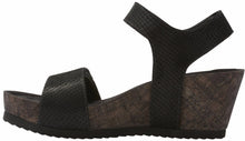 Theta: Black Matte Snake Print Leather