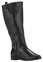 Tundra: Black Leather LIMITED STOCK