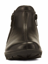 Zeno: Black Leather