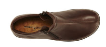 Zeno: Brown Leather