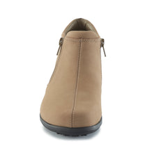 Zip: Taupe Nubuck Leather