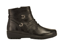 Zuri: Black Leather