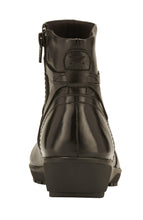 Zuri: Black Leather
